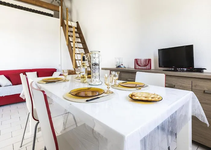 Les Fregates-15 By Interhome Appartement